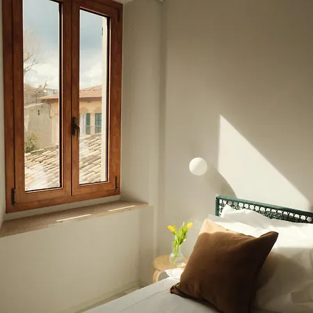 Famiglia Scirocco 3*